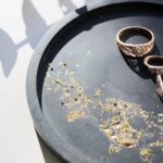 Dekoratiivalus väike ümar ''Midnight black kullaga''